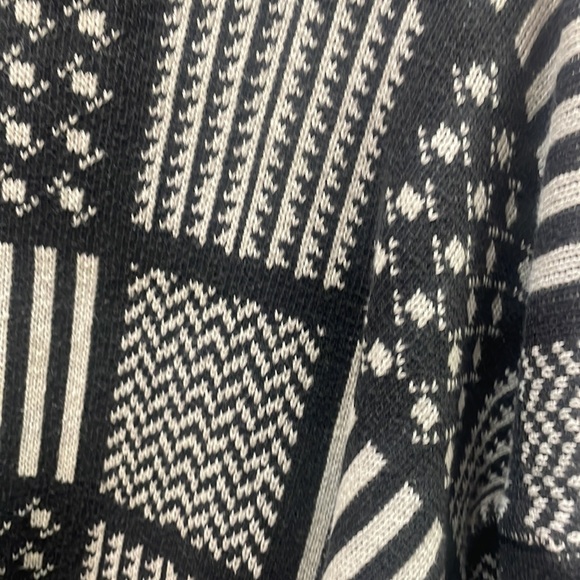 Heavy weight oversized black and white pattern M comfy sweater Liz sport brand - Picture 3 of 6